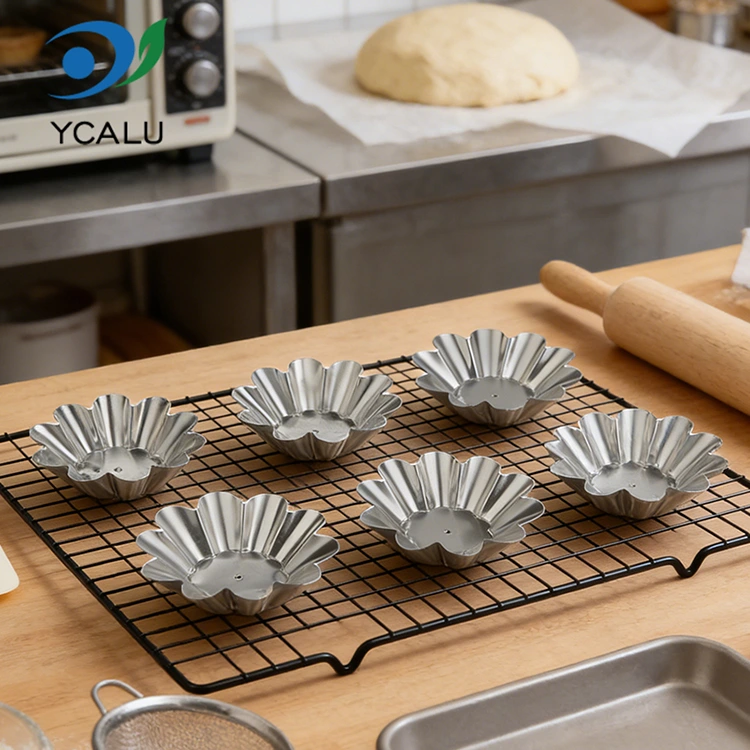 Kertakäyttöiset krysanteemimunan torttutarjottimet hopeaalumiinifolioruokapakkaukset